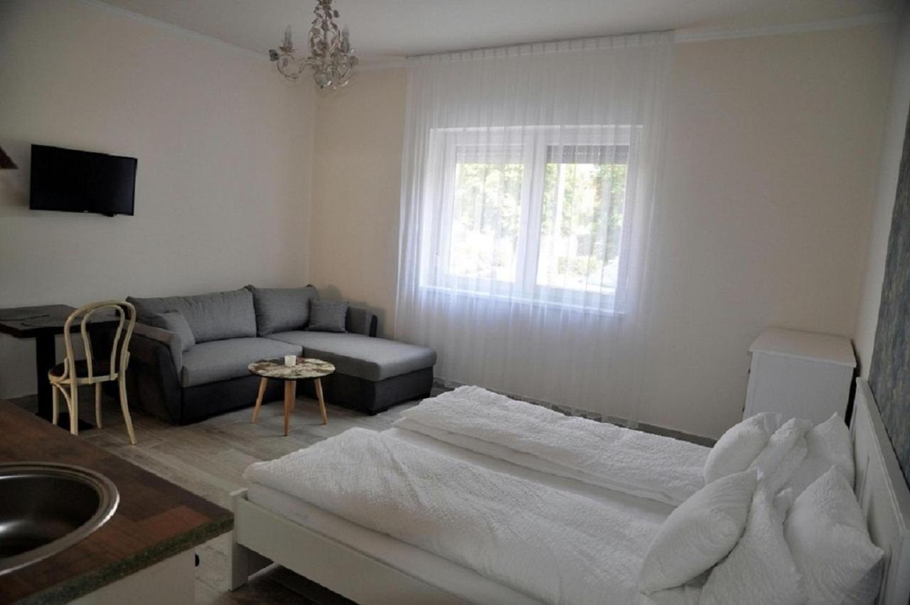 River Apartment Makó Εξωτερικό φωτογραφία
