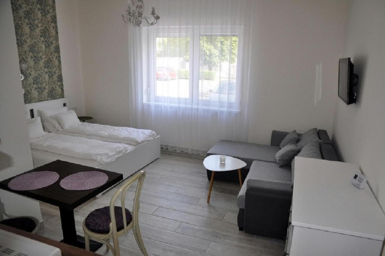 River Apartment Makó Εξωτερικό φωτογραφία