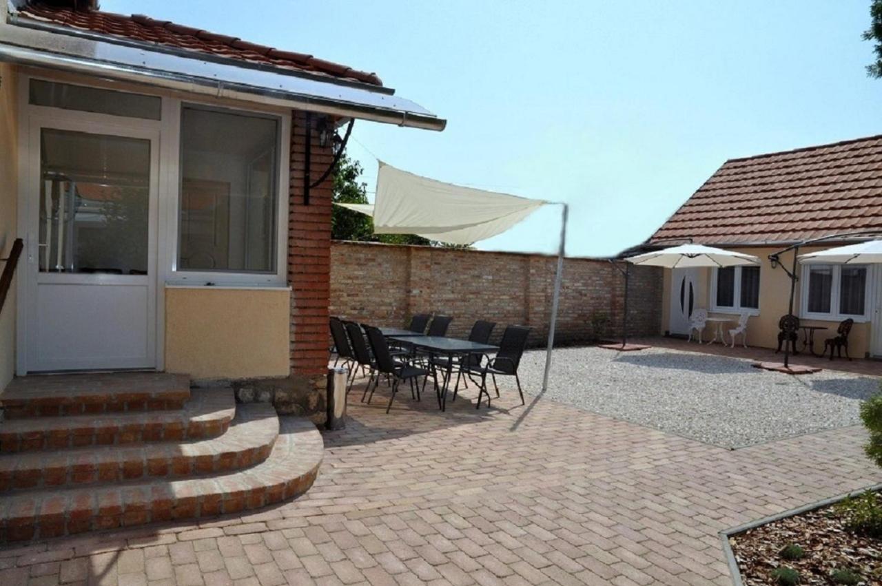 River Apartment Makó Εξωτερικό φωτογραφία